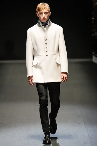 Look 13